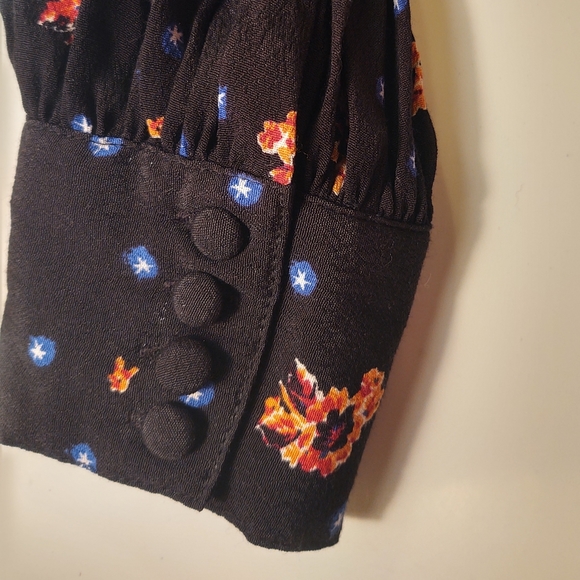 NWT FREE PEOPLE Black Floral Star Pattern Smocked Bodice Mini Dress Size XSmall - Picture 4 of 13